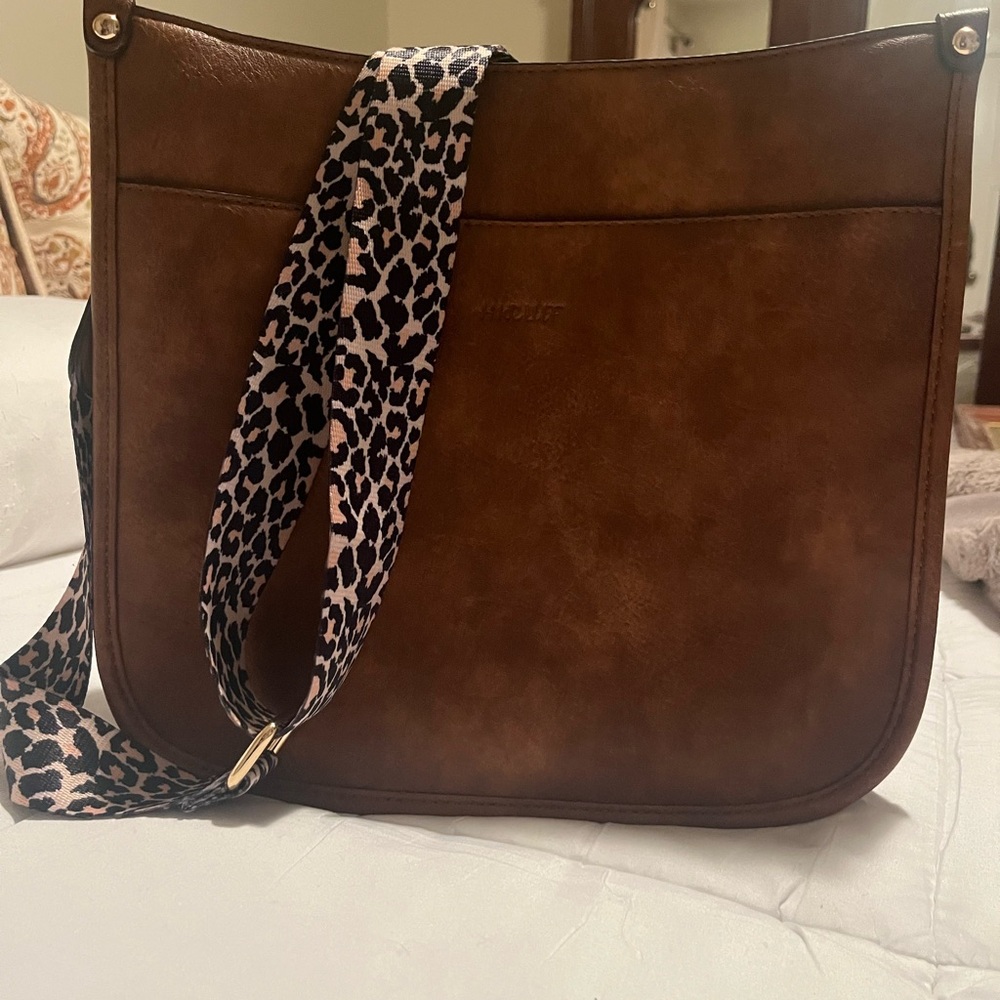 Brown faux leather Shoulder Bag with 2 interchangeable straps